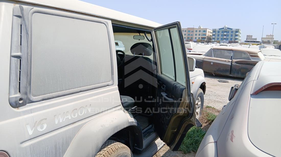 هيونداي جالوبر 2001 — الباب الخلفي الأيمن — صورة 22
