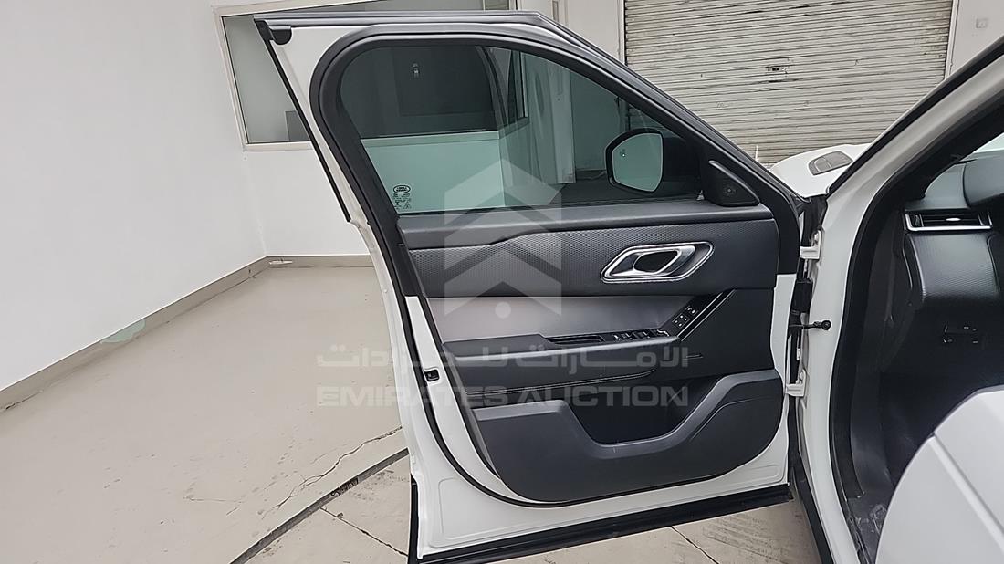 رنج روفر ?يلار 2020 — الباب الأمامي الأيسر — صورة 13