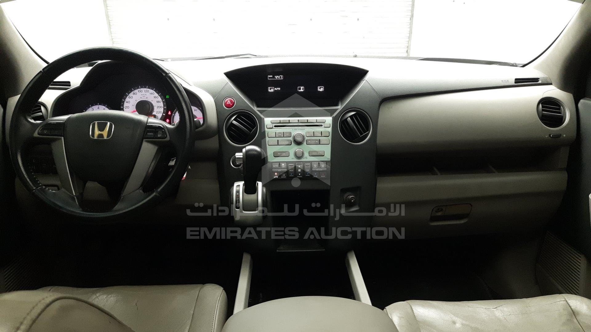 2011 HONDA PILOT VIN: 5FNYF4856BB701140