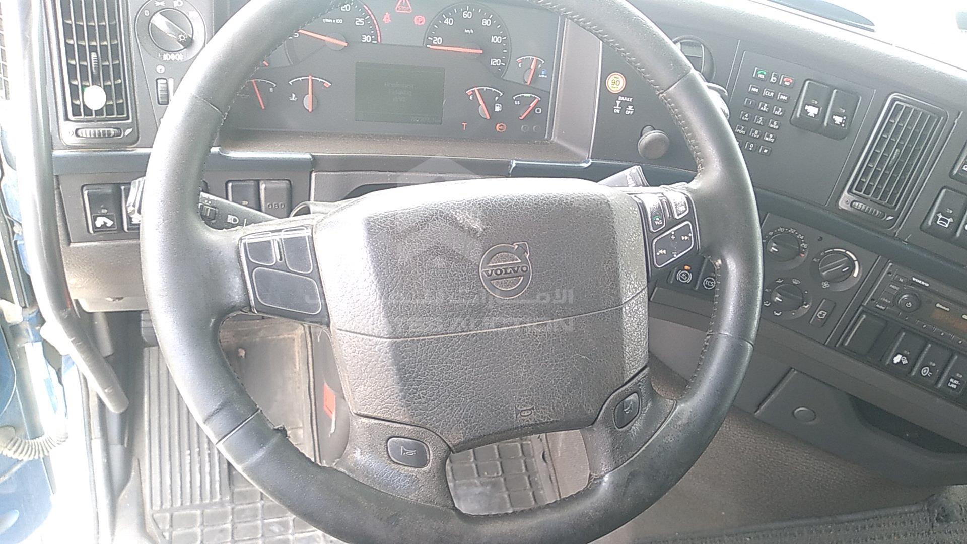 2012 VOLVO FH VIN: YV2AG30G8CA733318