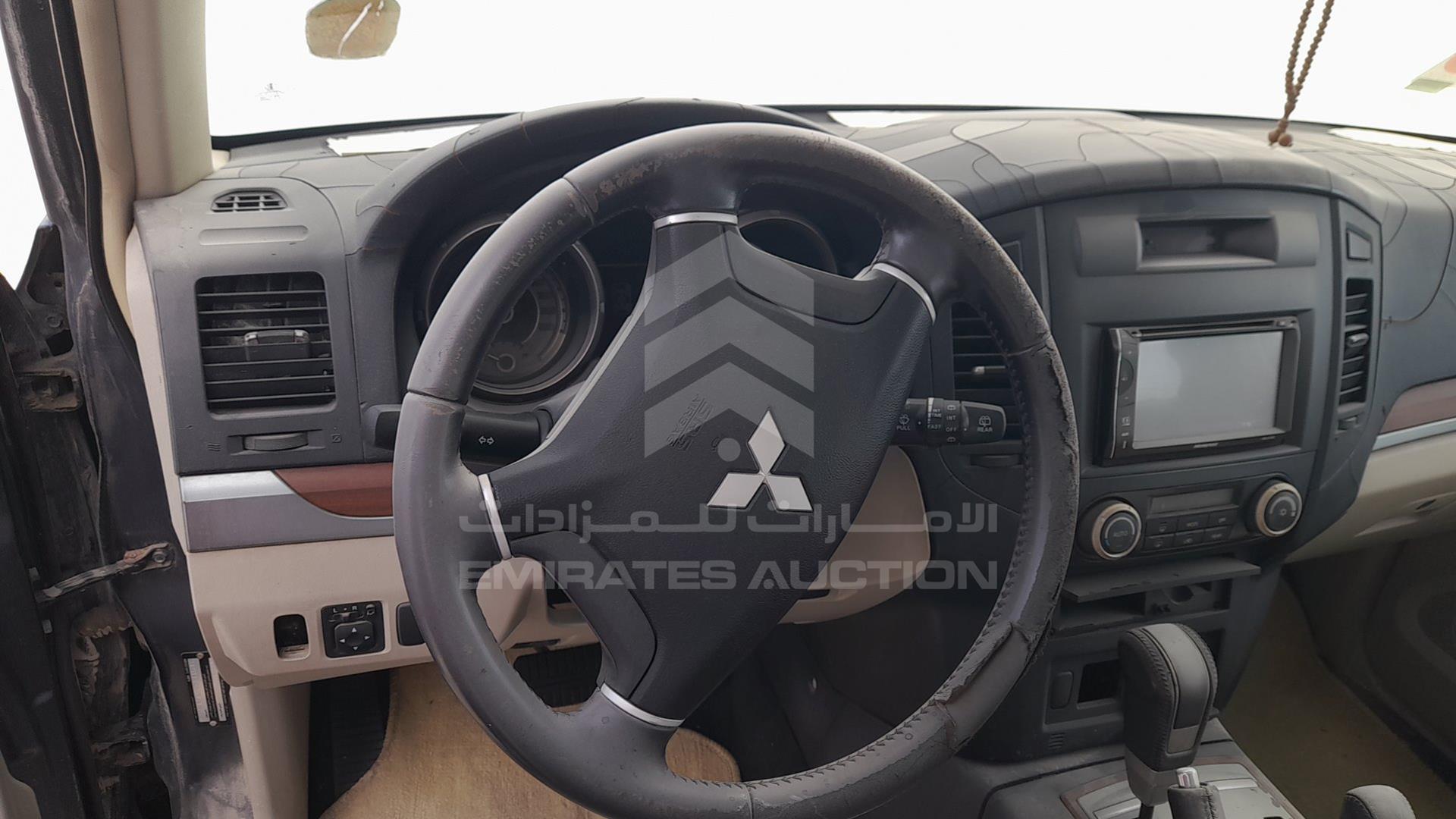 2007 MITSUBISHI PAJERO VIN: JMYLRV93W7J716768