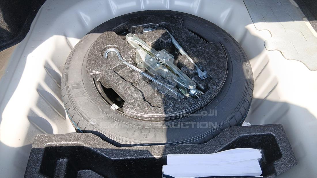 سوزوكي سياز 2023 — الإطار الاحتياطي — صورة 23
