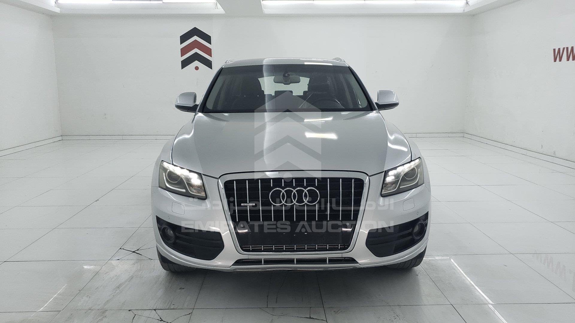 WAUCFC8R6BA108875 - 2011 Audi Q5 - #undefined