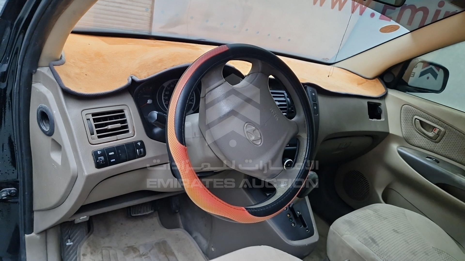 2009 HYUNDAI TUCSON VIN: KMHJM81B89U969425