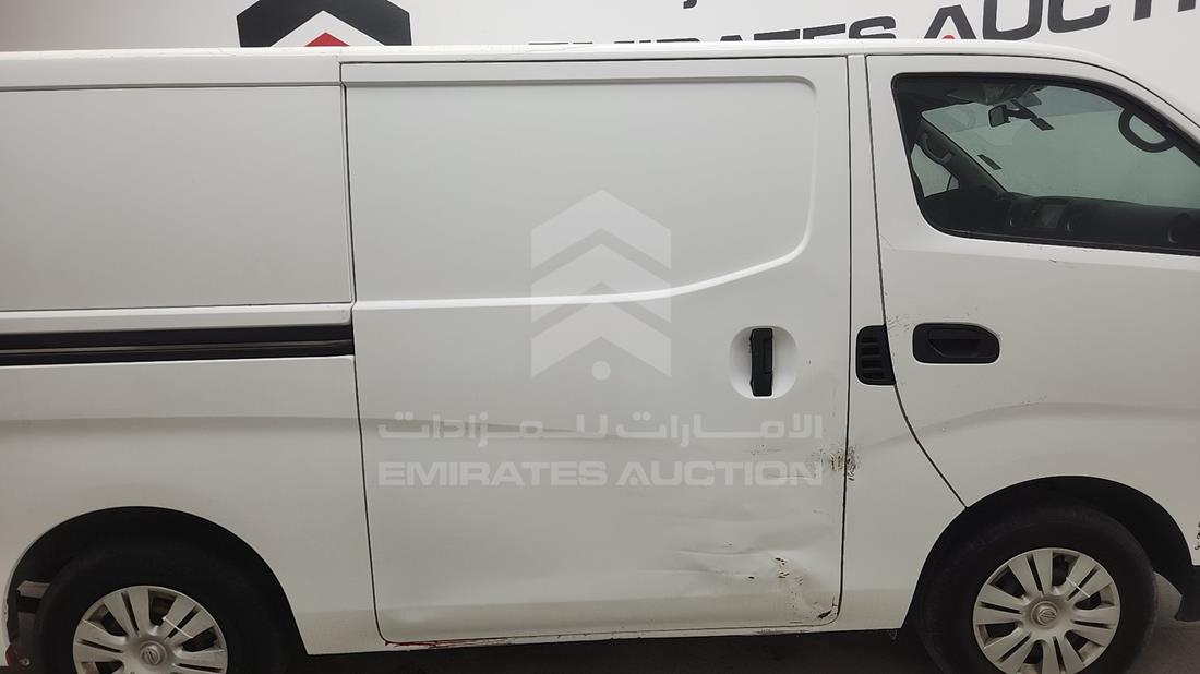 2021 Nissan Urvan — Rear Right Door — Photo 14