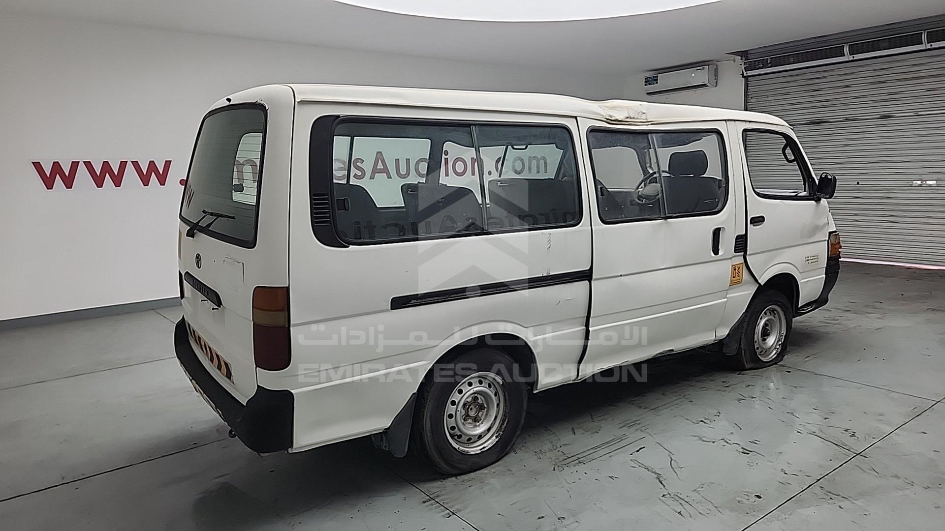 2004 TOYOTA HIACE VIN: JTCFR119347101604