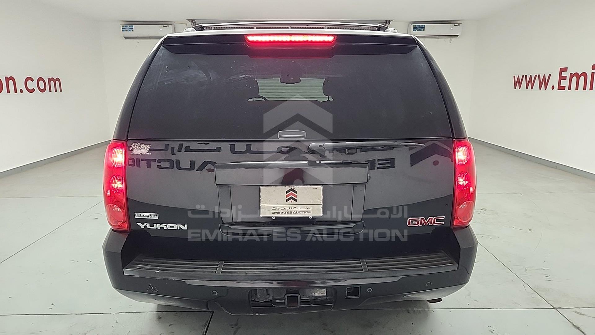 2012 GMC YUKON VIN: 1GKS1CE03CR125532