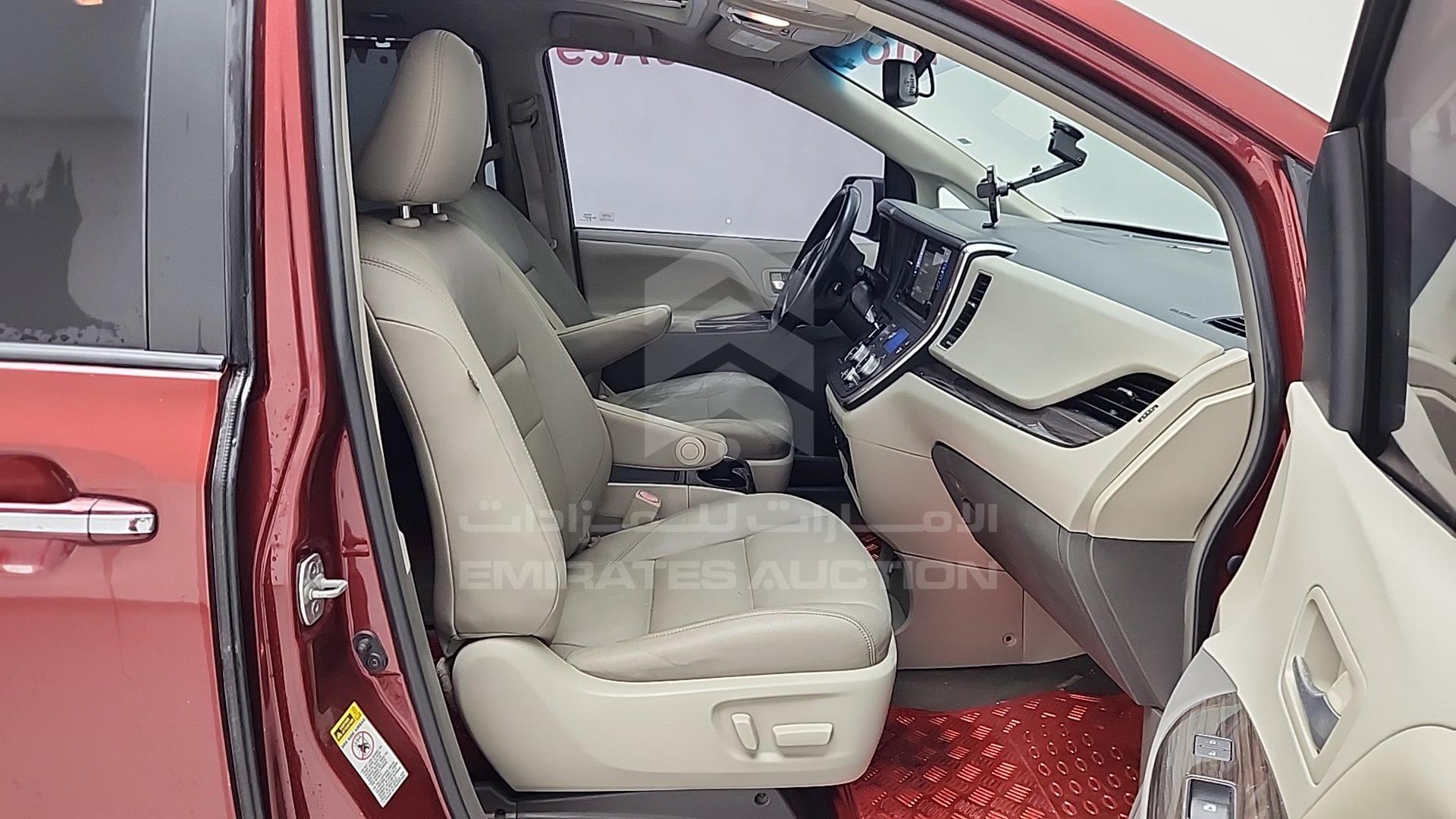 2016 TOYOTA SIENNA VIN: 5TDYK3DC8GS742611
