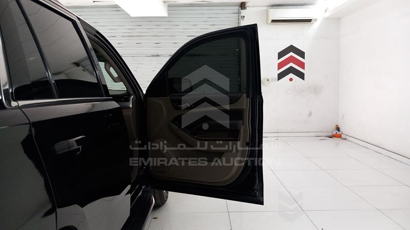 1GNSC7EC3JR226971 Auction: EmiratesAuction Lot: 409006 1GNSC7EC3JR226971 Chevrolet Tahoe 2018 BLACK Photo 33