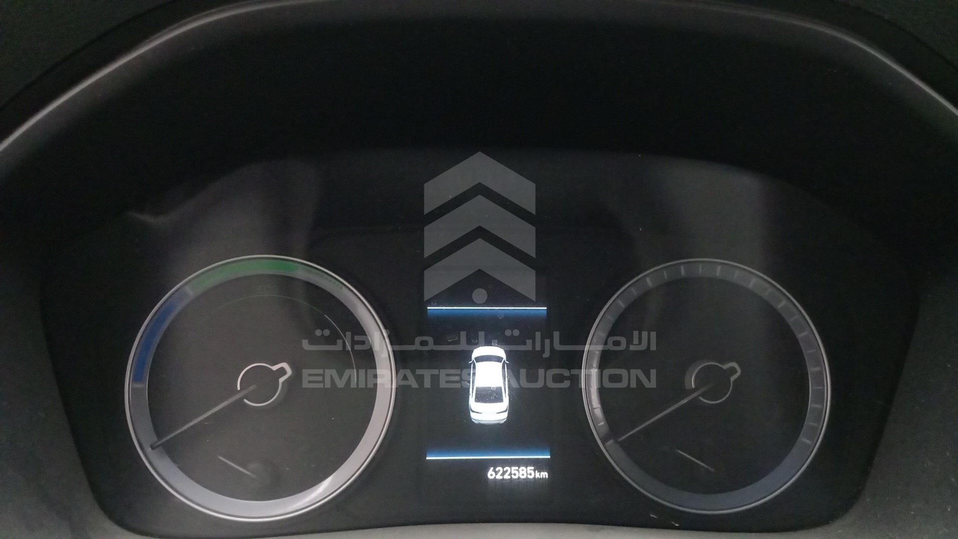 2019 HYUNDAI SONATA HYBRID VIN: KMHE24139KA093092