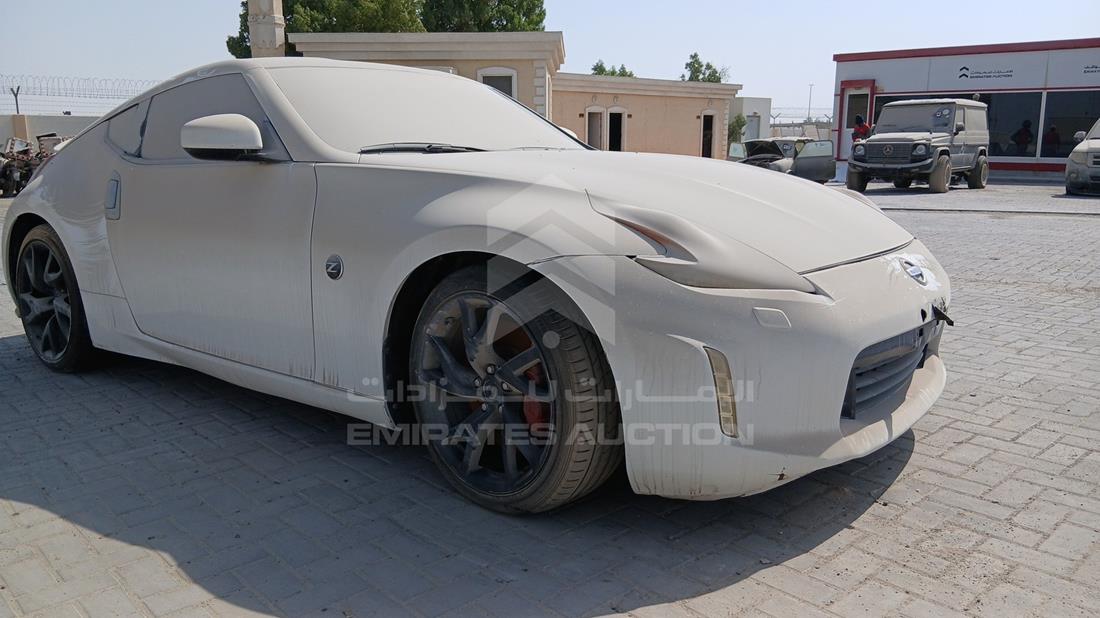 نيسان 370 Z 2014 — الزاوية الأمامية اليمنى — صورة 9