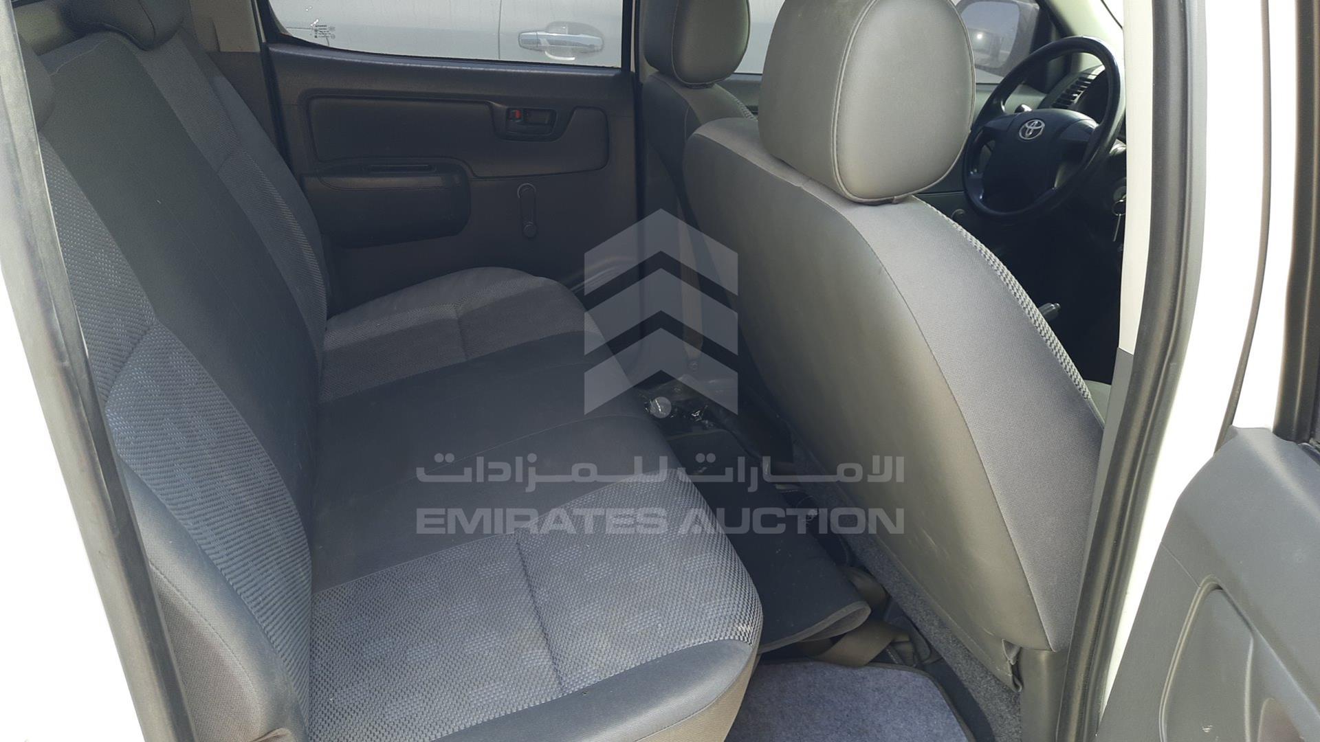 2014 TOYOTA HILUX VIN: MR0EX12G2E2346808