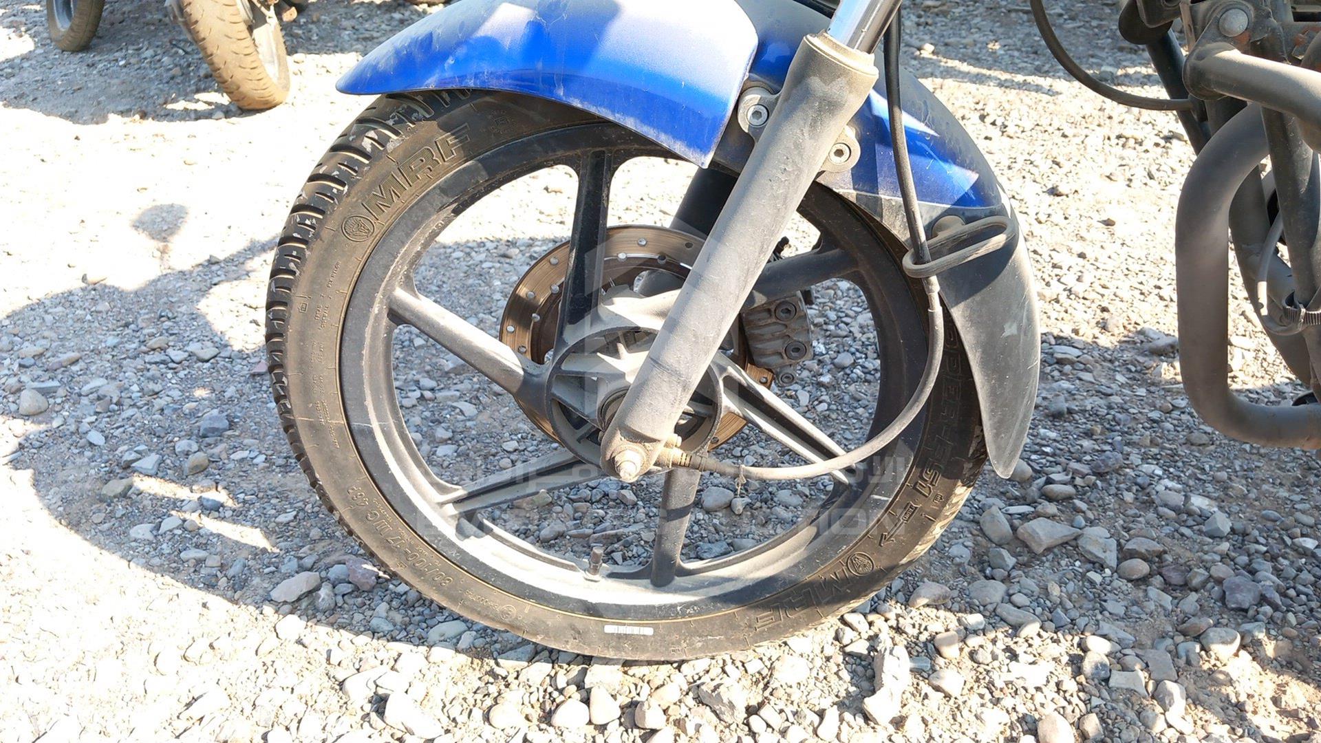 2014 BAJAJ 150 CC VIN: MD2A11CZ5EWC43693