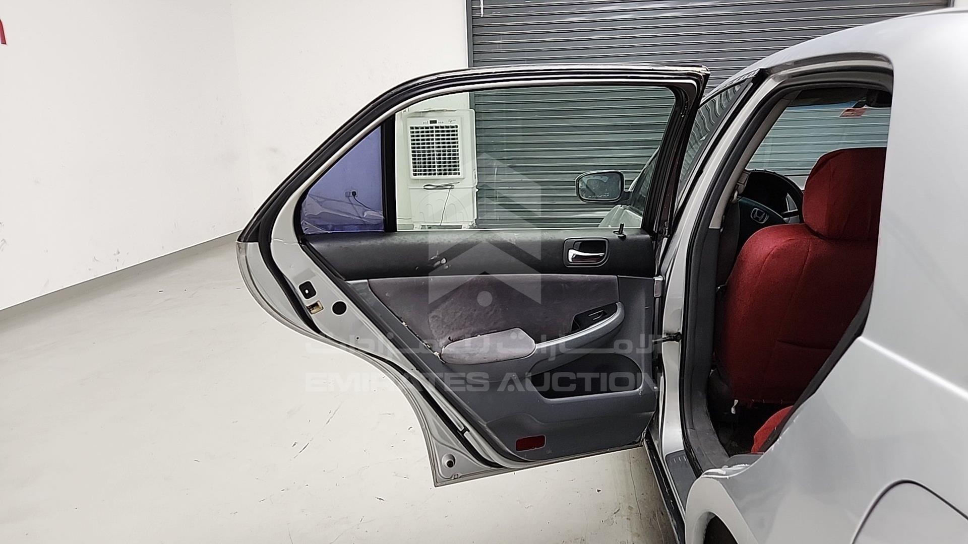 2004 HONDA ACCORD VIN: JHMCM56584C413076