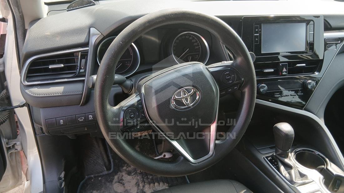2024 Toyota Camry — Steering & Mounted Controls — Photo 13