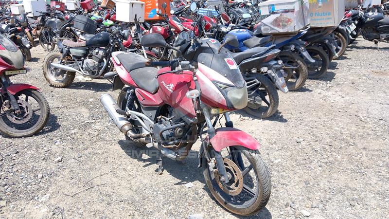 MD2DHJCZZRCB10481 Auction: EmiratesAuction Lot: 406777 MD2DHJCZZRCB10481 Bajaj Pulsar 200 CC 2008 RED Photo 9