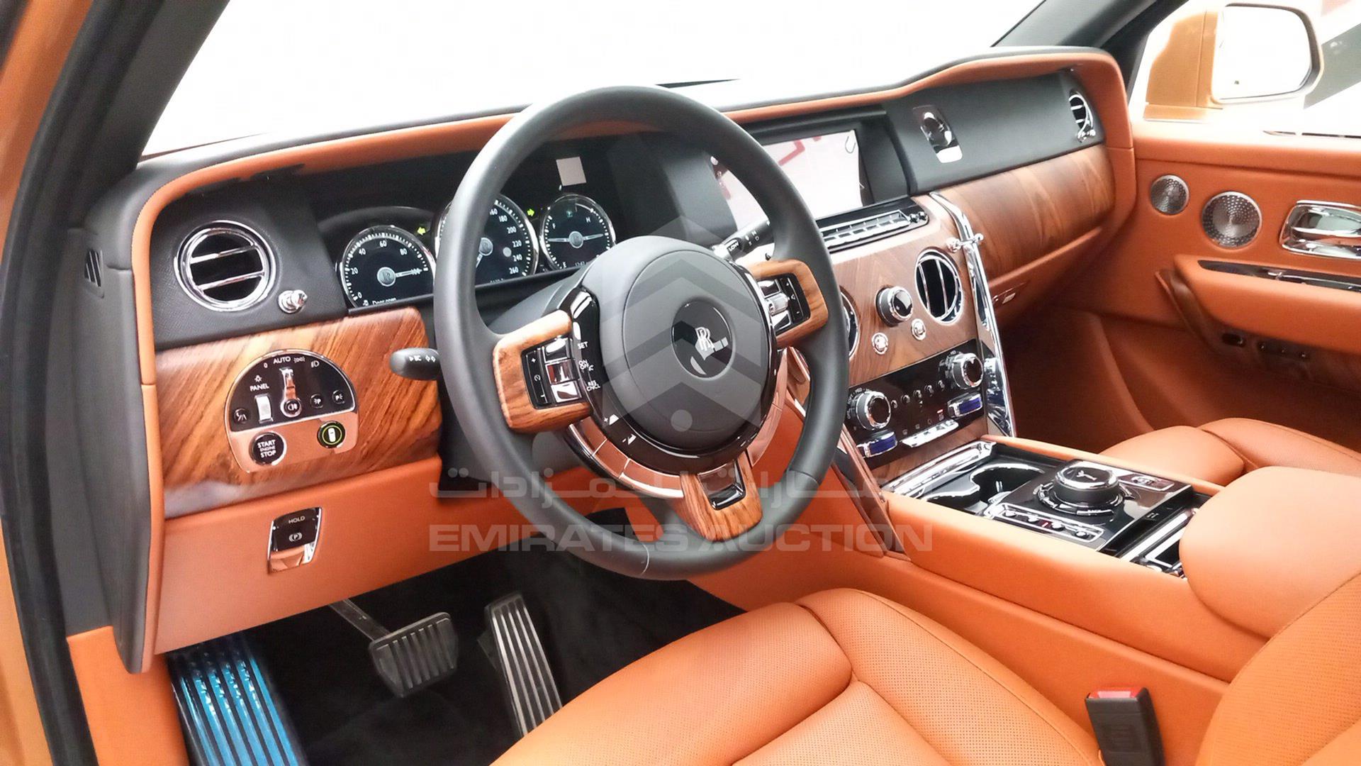 2019 ROLLS-ROYCE CULLINAN VIN: SCA689X09KU110187