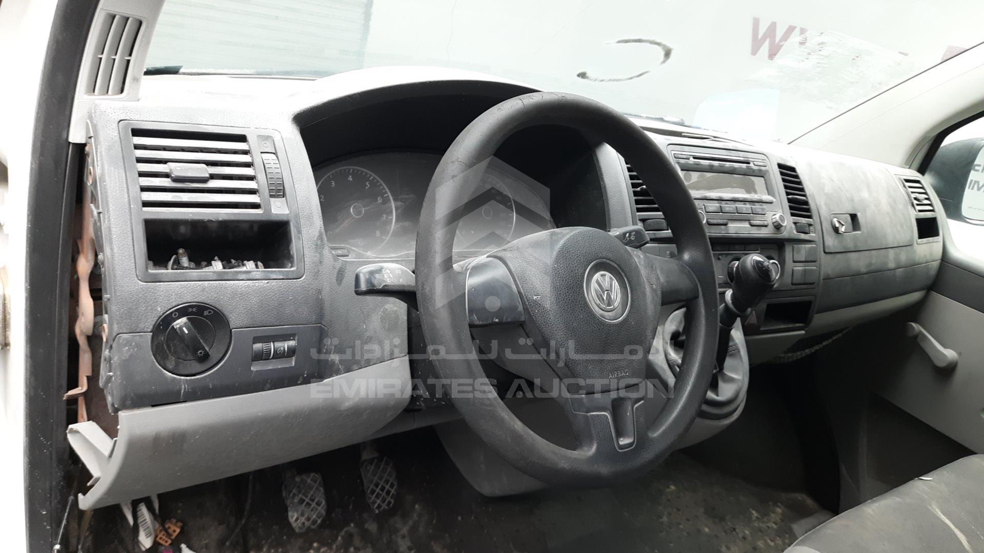 2015 VOLKSWAGEN --- VIN: WV1DBZSV4FH001001