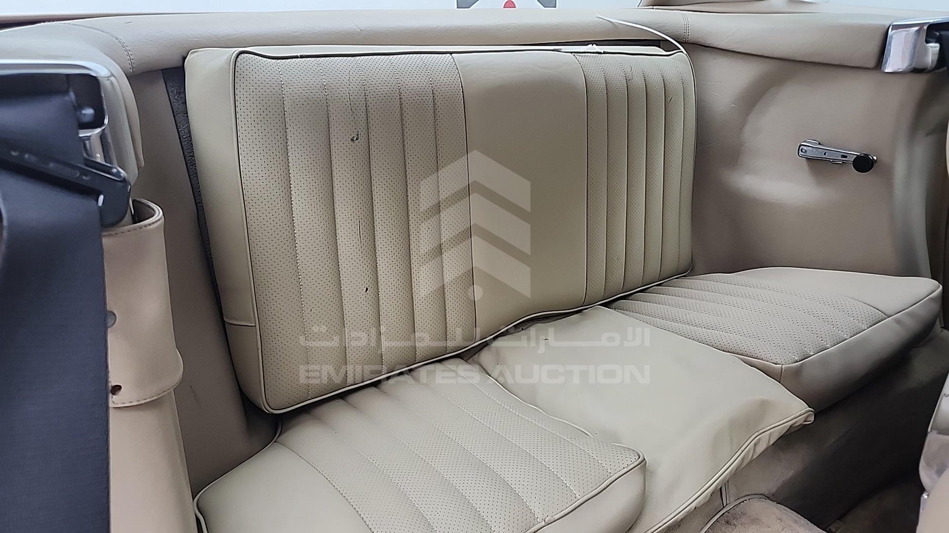 1987 MERCEDES SL 560 VIN: WDBBA48DXHA062949