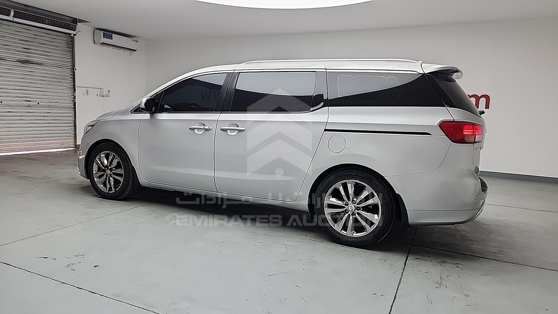 2016 KIA CARNIVAL VIN: KNAMC8120G6187445