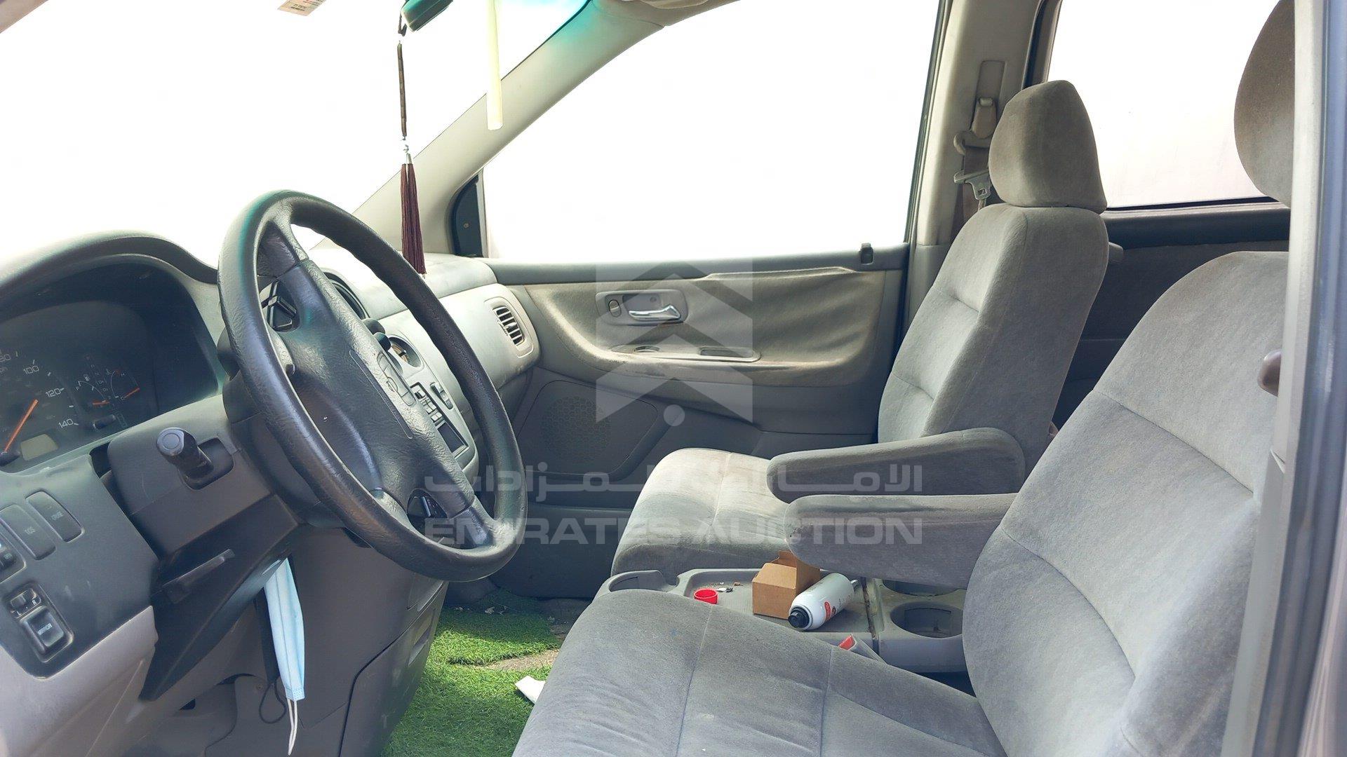 2HKRL1869YH513923 - 2000 Honda Odyssey - #429408