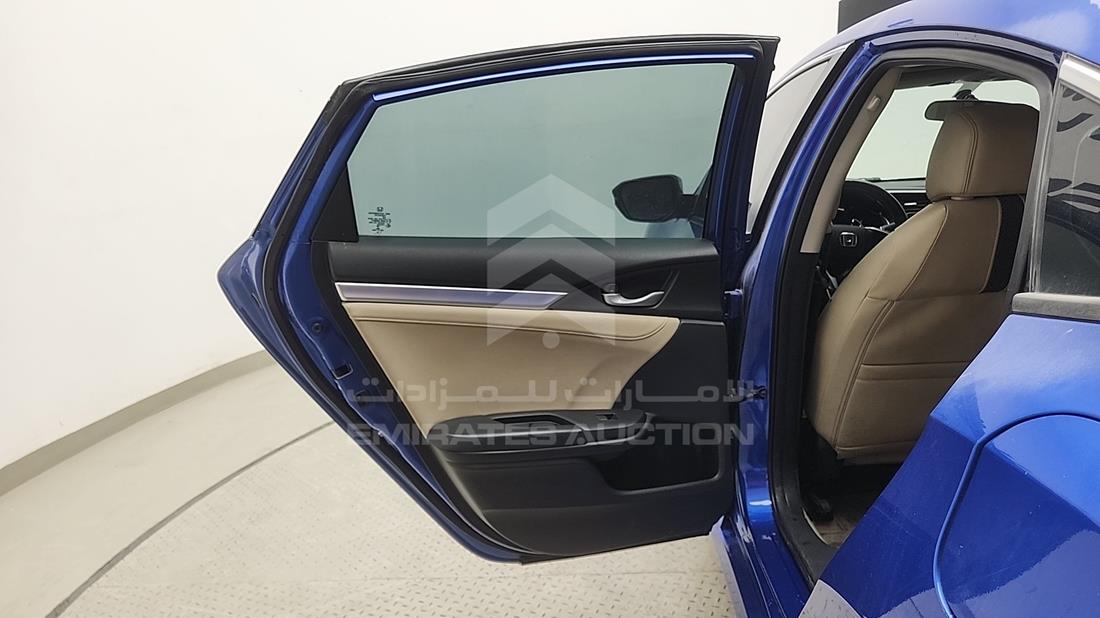 هوندا سيفيك 2019 — الباب الخلفي الأيسر — صورة 19