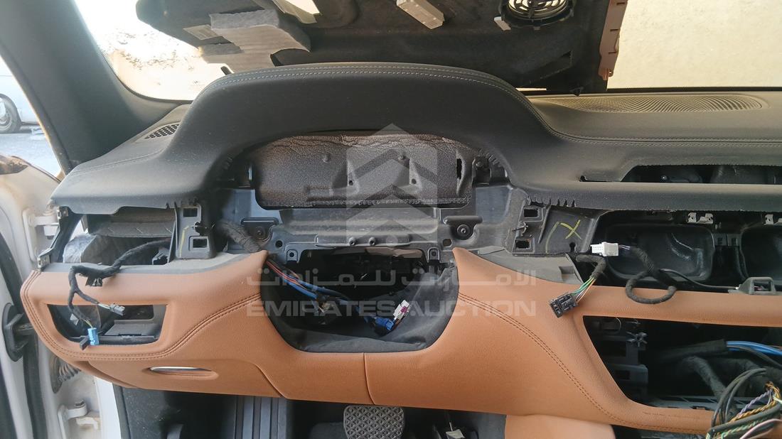 2017 BMW 730 — Steering & Mounted Controls — Photo 15