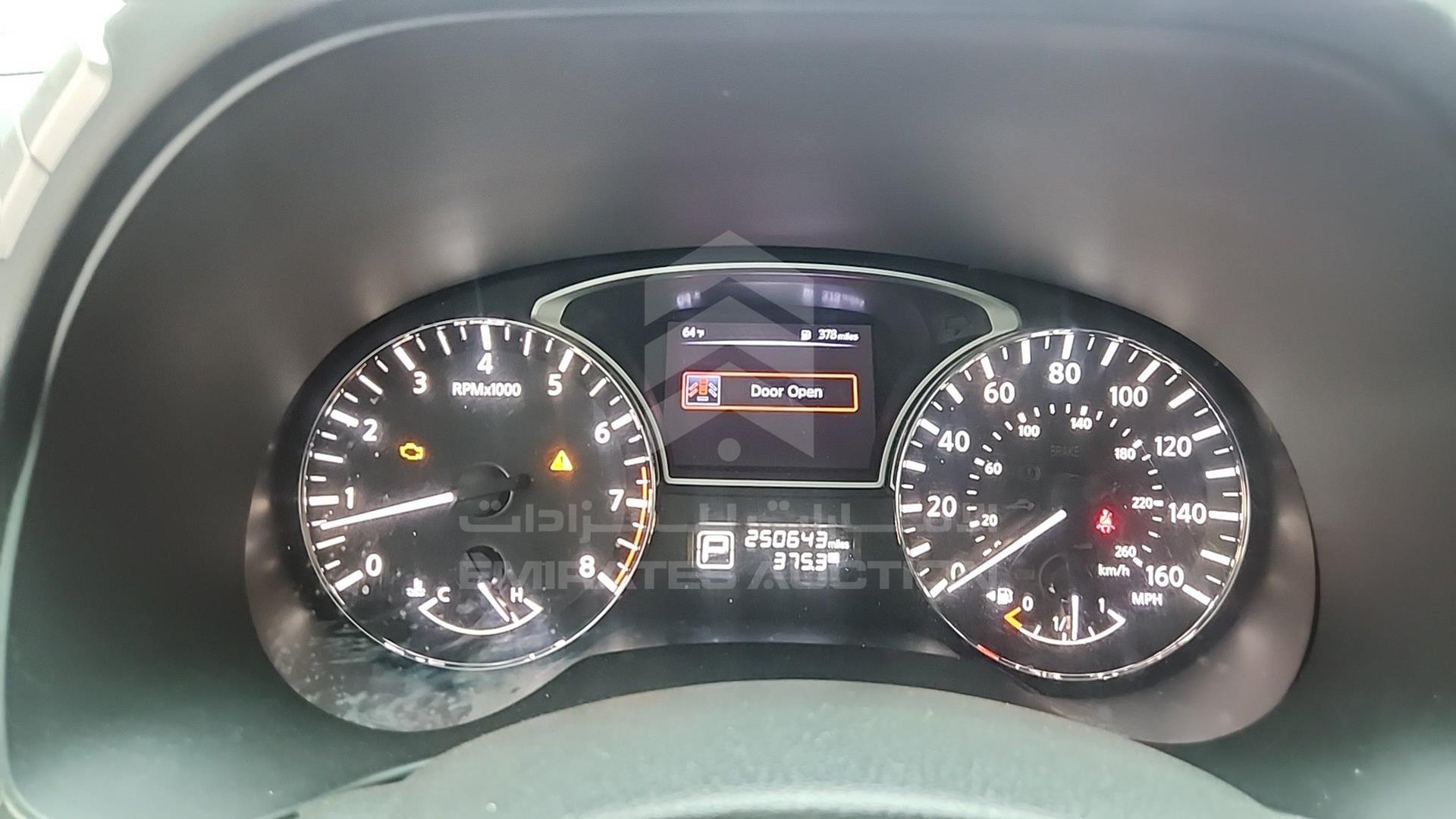 2015 NISSAN PATHFINDER VIN: 5N1AR2MN2FC708216