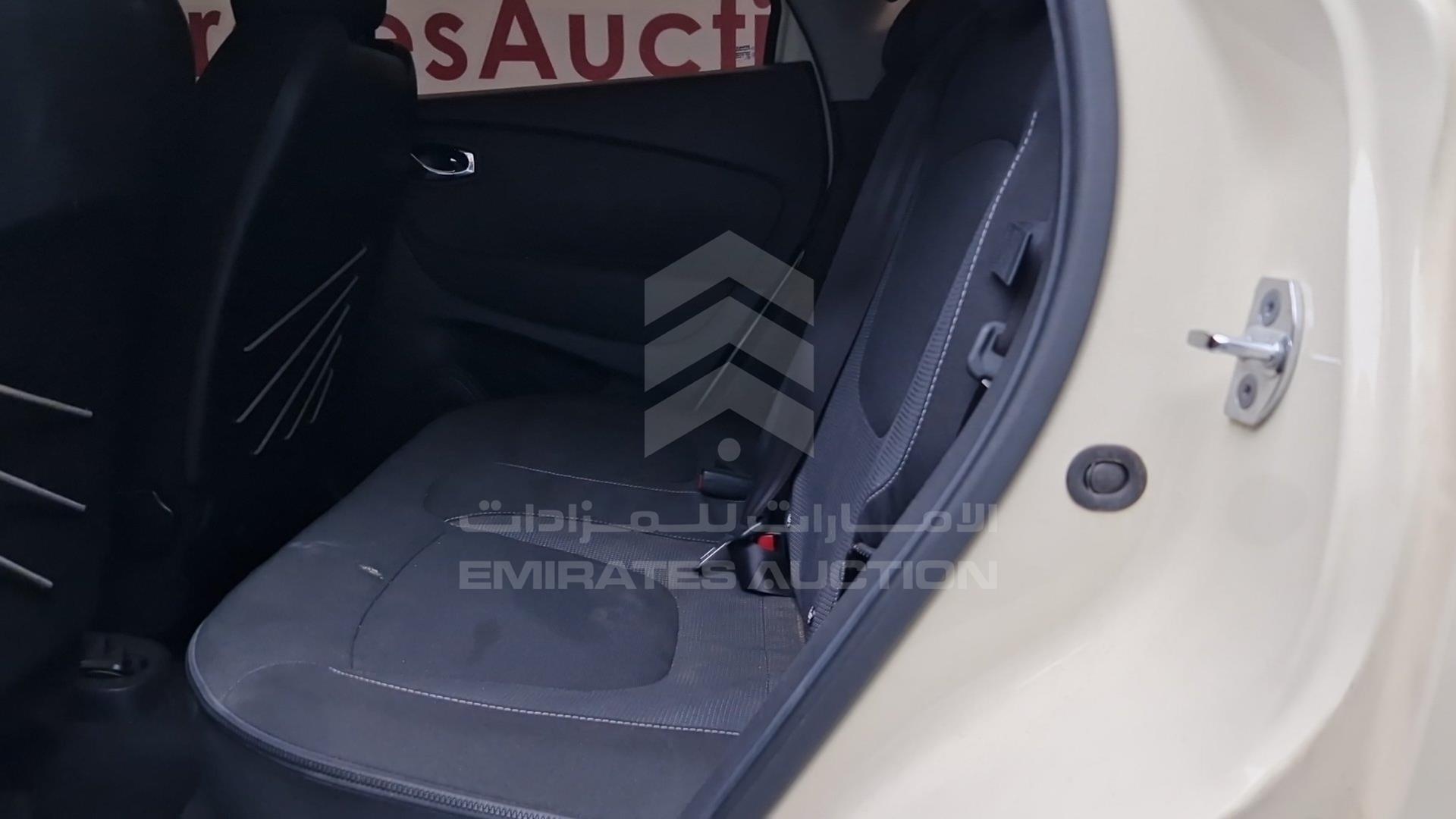 2017 RENAULT CAPTUR VIN: VF12RRJR0HW536373