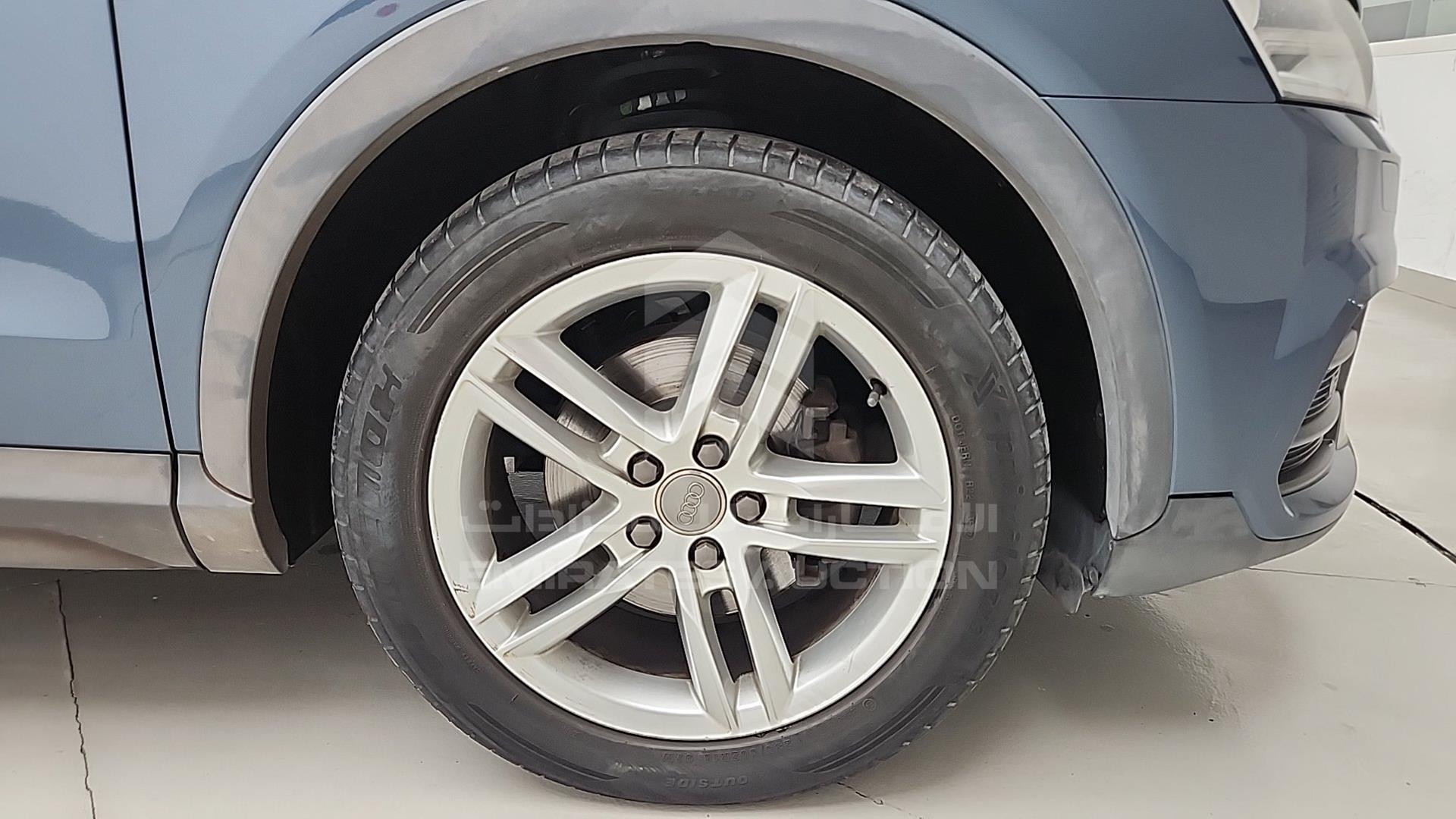 2016 AUDI Q3 VIN: WA1DFAFS5GR000395