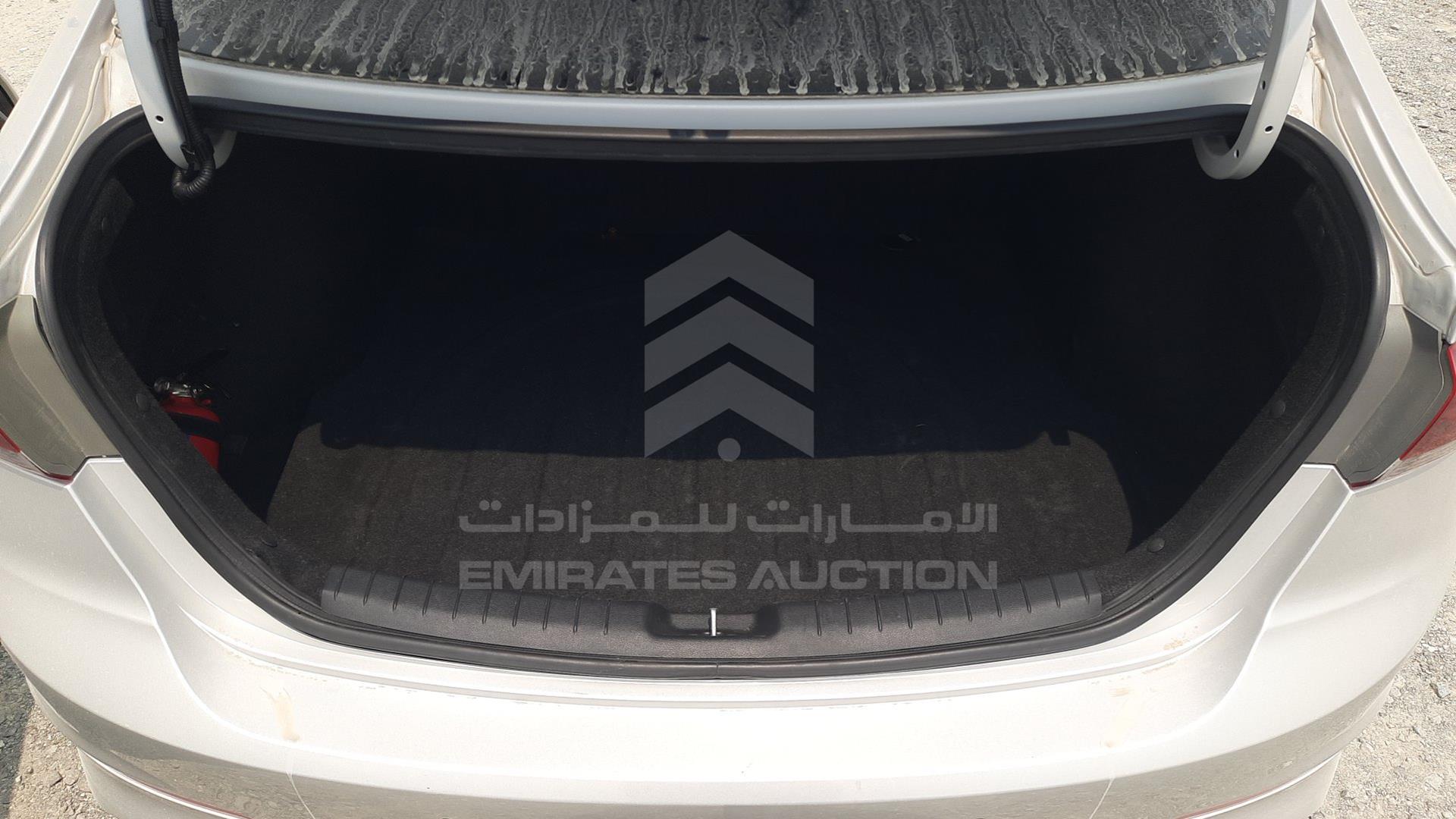 2018 HYUNDAI ELANTRA VIN: KMHD741C0JU545067