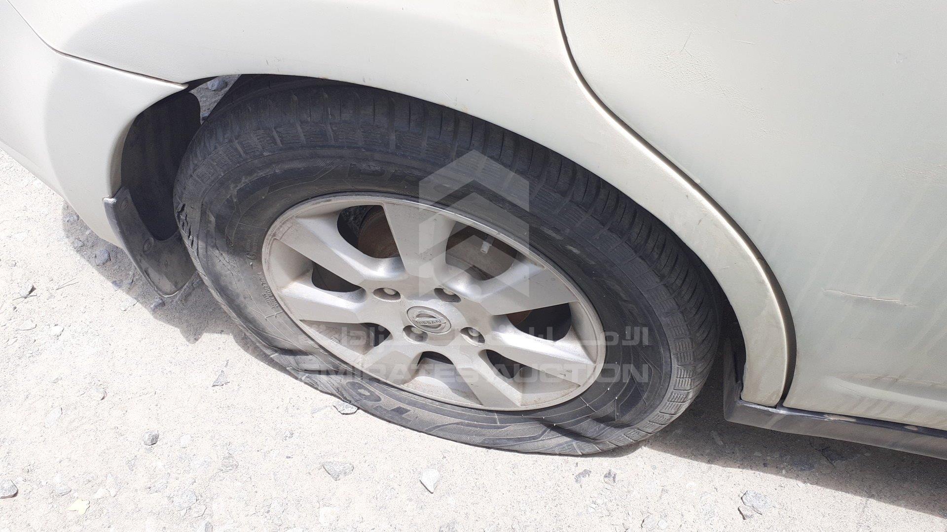 JN1CC13C06T003037 - 2006 Nissan Tiida - #350315
