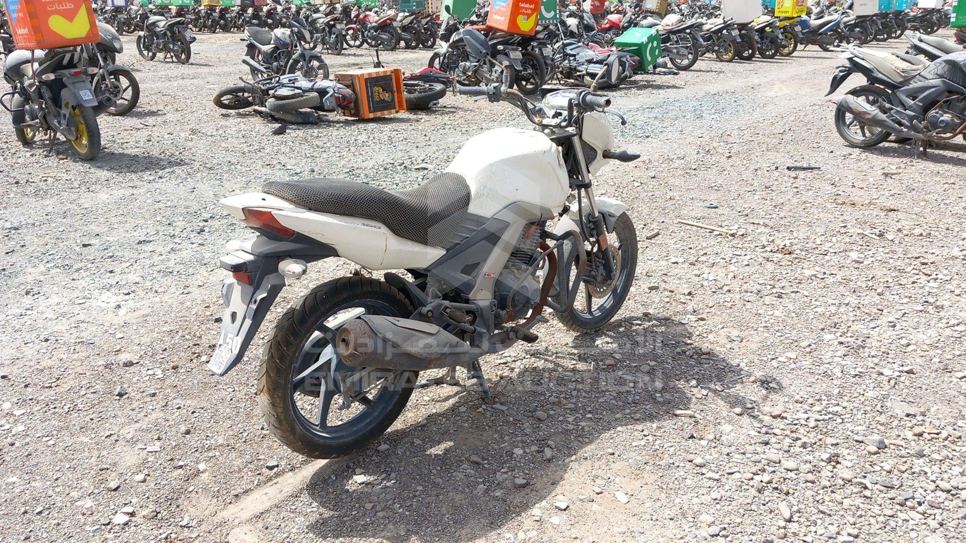 2018 HONDA UNICORN VIN: ME4KC20B1J8002845