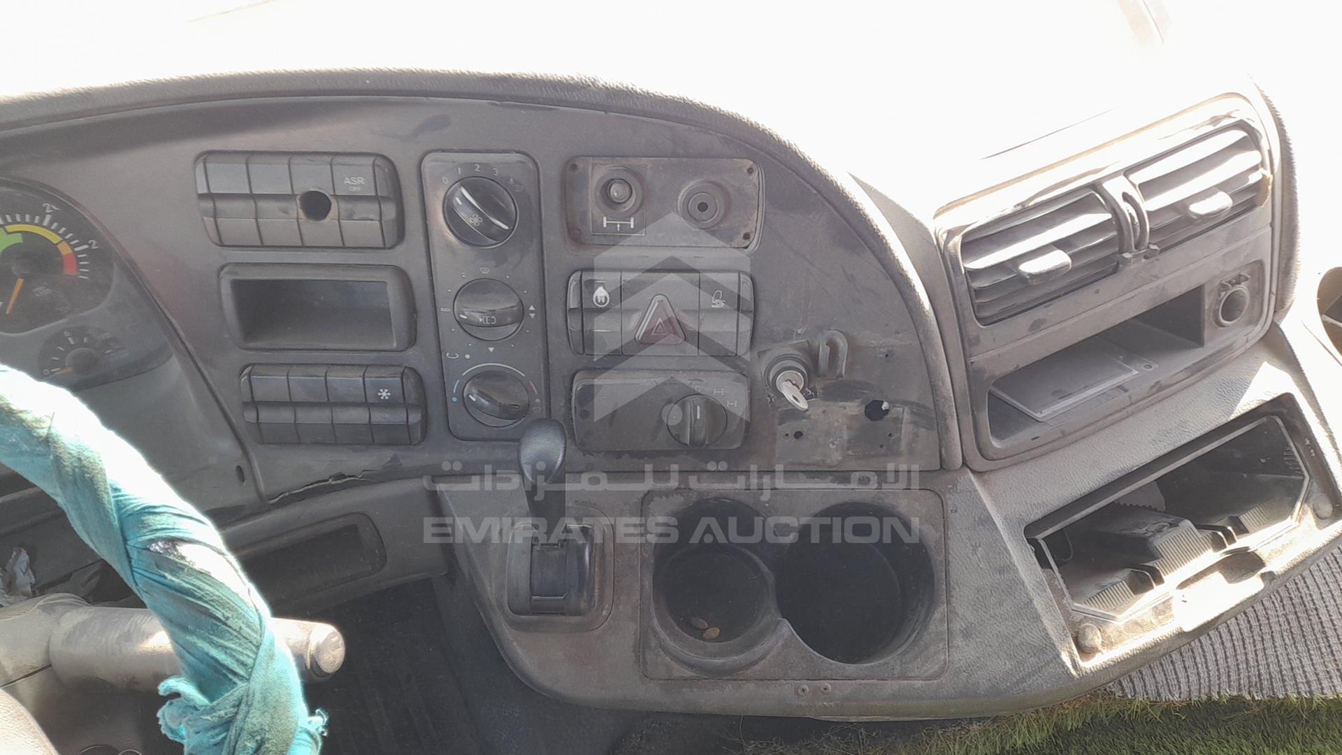 2008 MERCEDES ACTROS VIN: WDAKHCAA58L278979