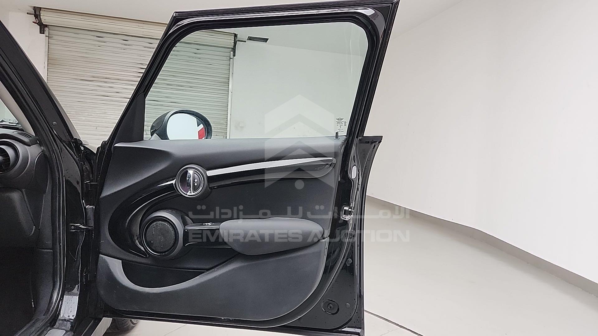 2015 MINI COOPER VIN: WMWXS5C53FT827279