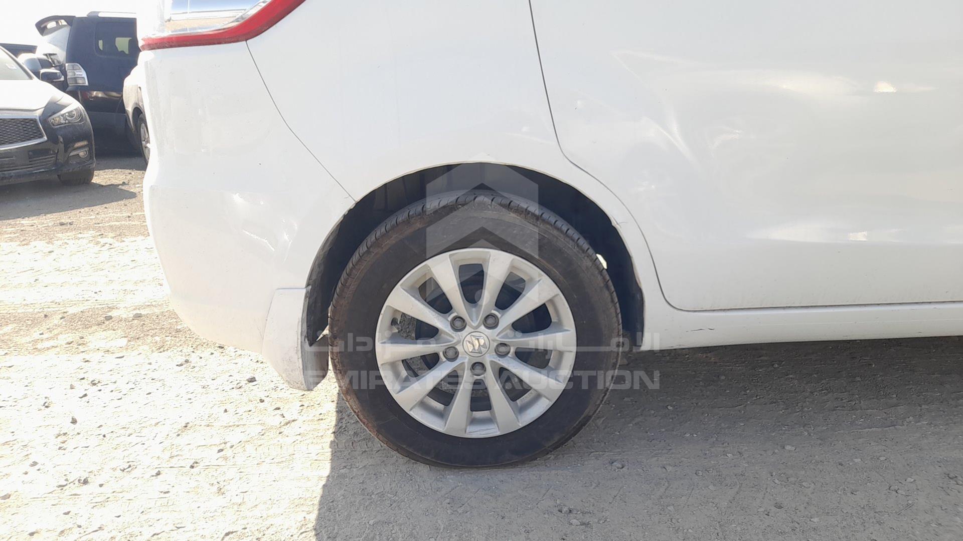 2015 SUZUKI ERTIGA VIN: MA3ZE8A17F0262716