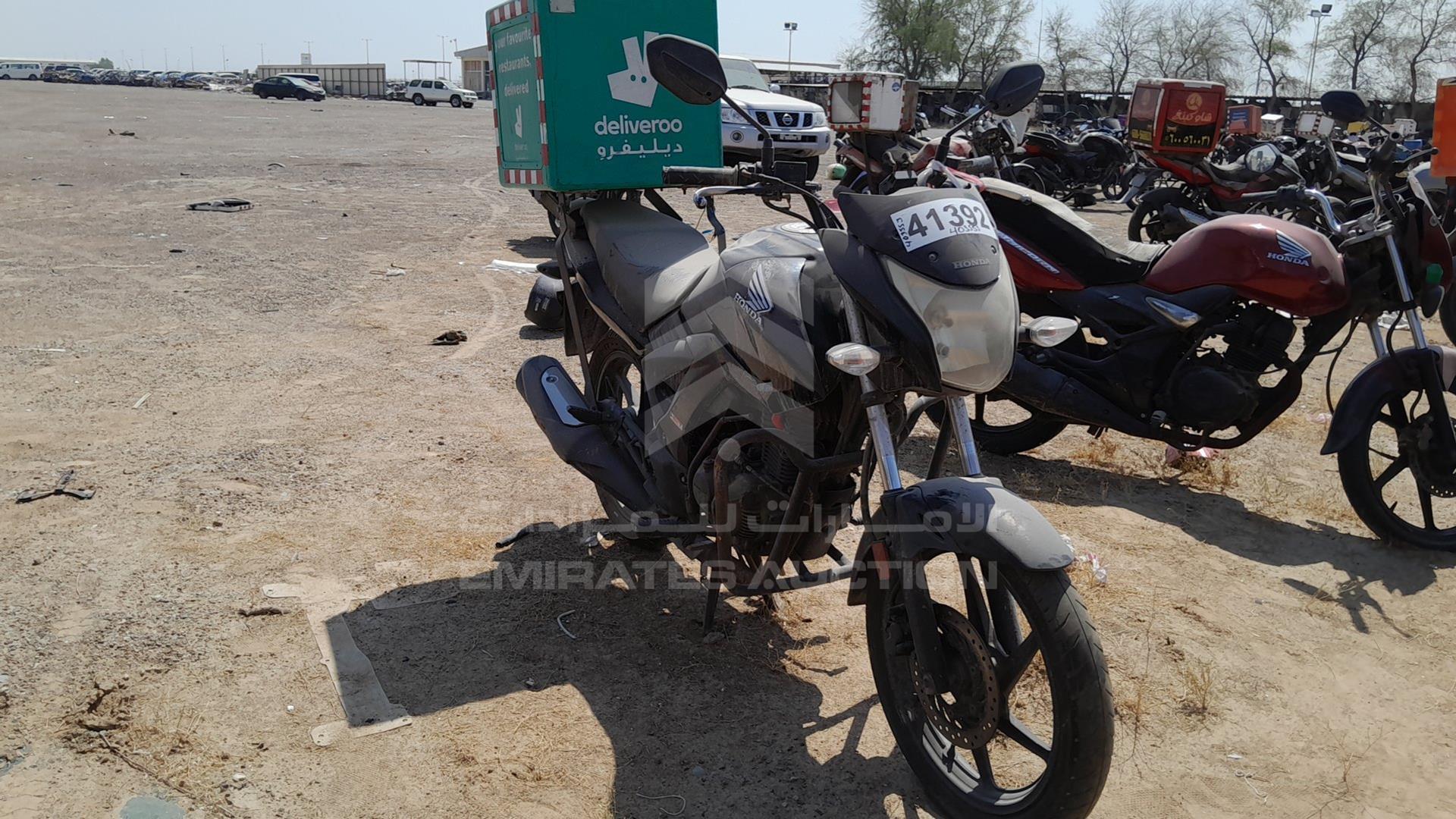 2019 HONDA UNICORN VIN: ME4KC20C8K8000438
