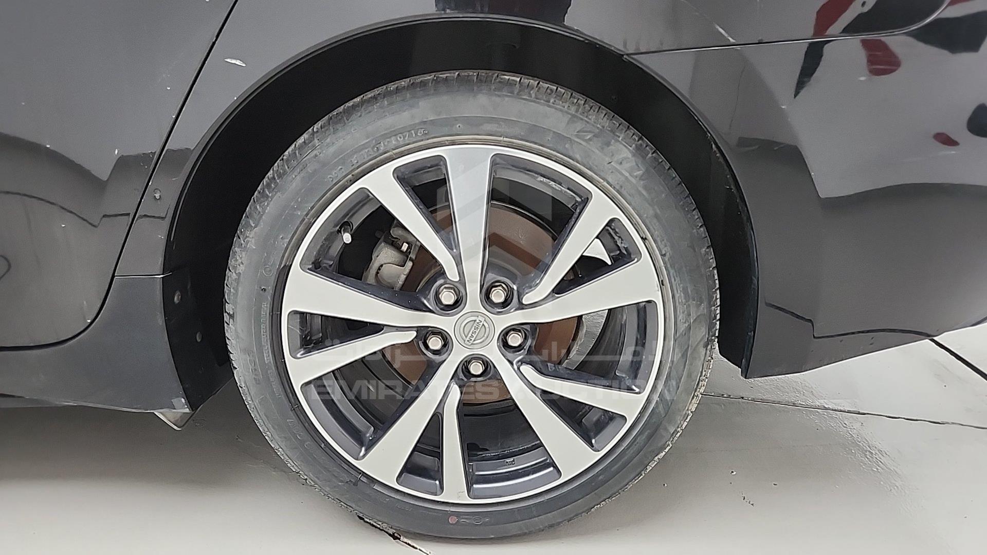 2017 NISSAN MAXIMA VIN: 1N4AA6AP3HC360900