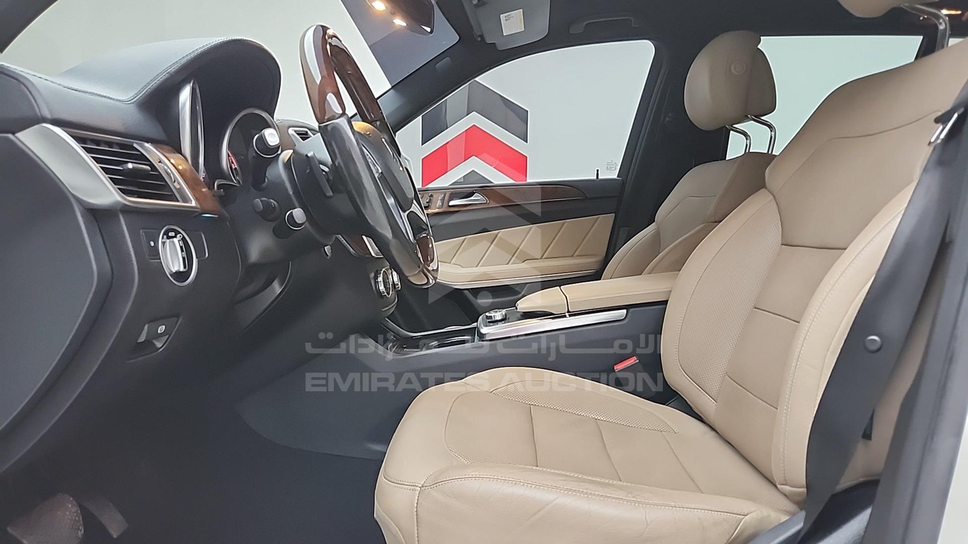 2015 MERCEDES GL 550 VIN: 4JGDF7DE7FA508690