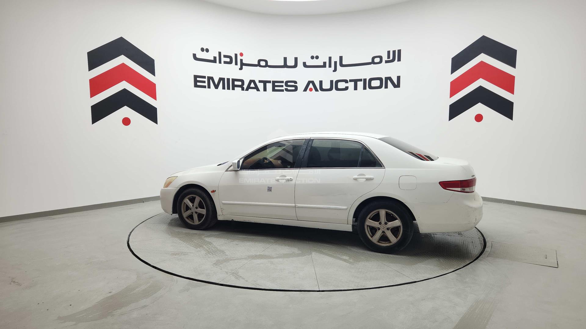 2004 HONDA ACCORD VIN: JHMCM56584C401056