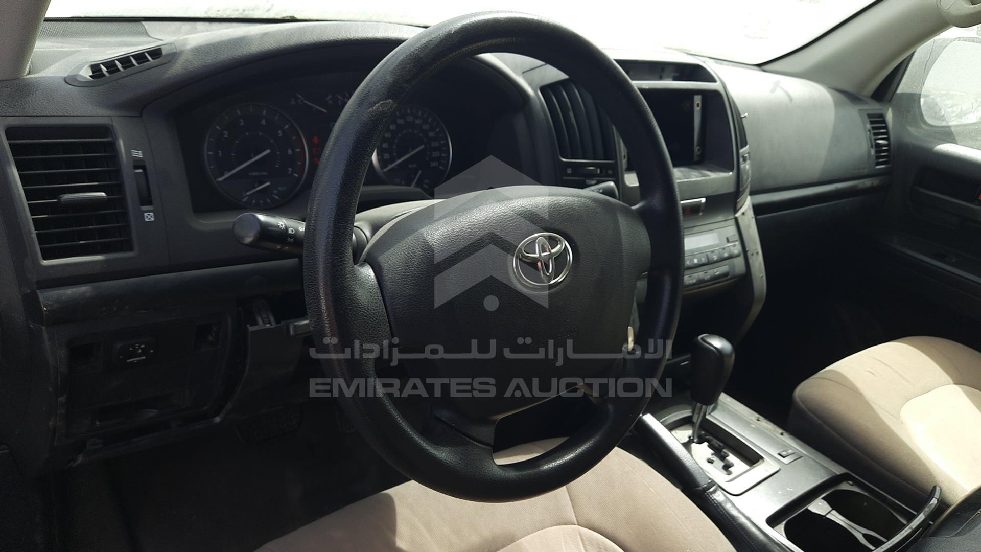 2011 TOYOTA LAND CRUISER VIN: JTMDU09J0B4035070
