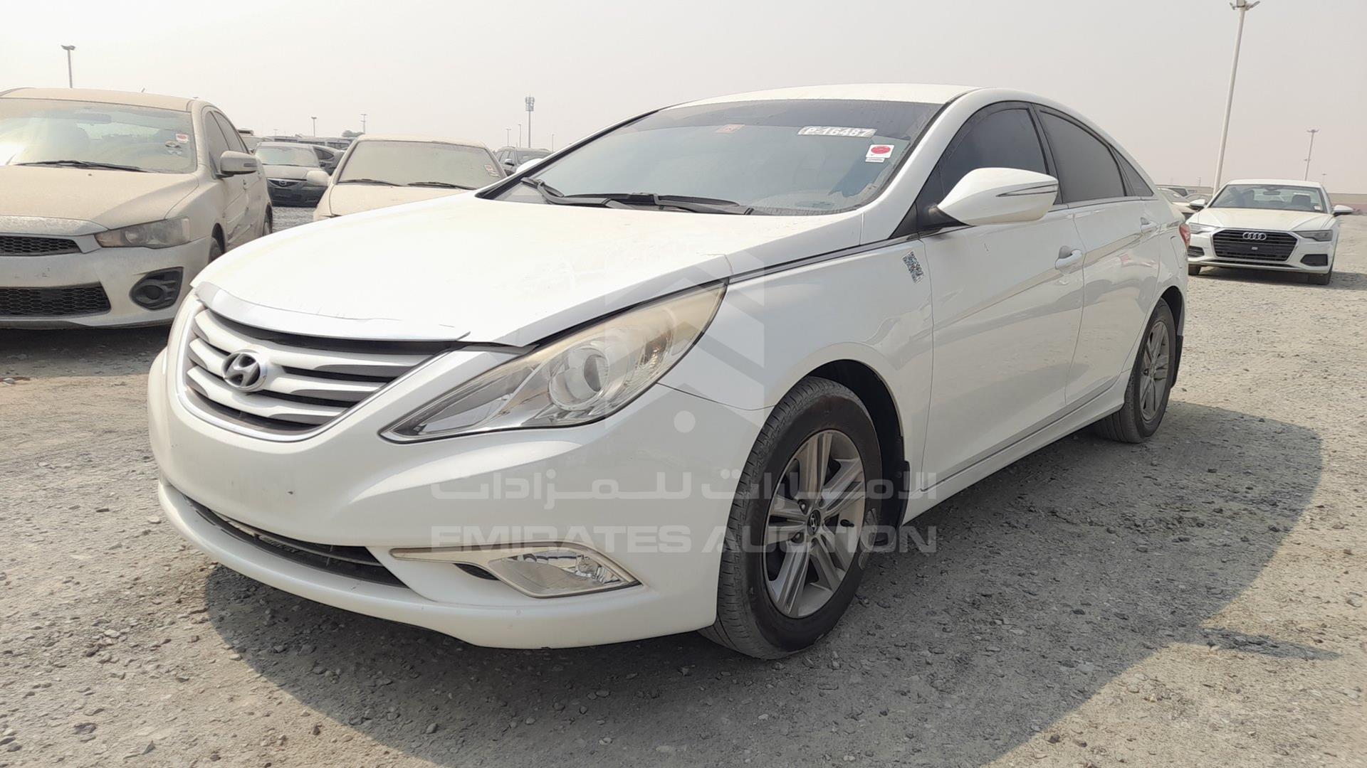 2014 HYUNDAI SONATA VIN: KMHEB41C7EA624987