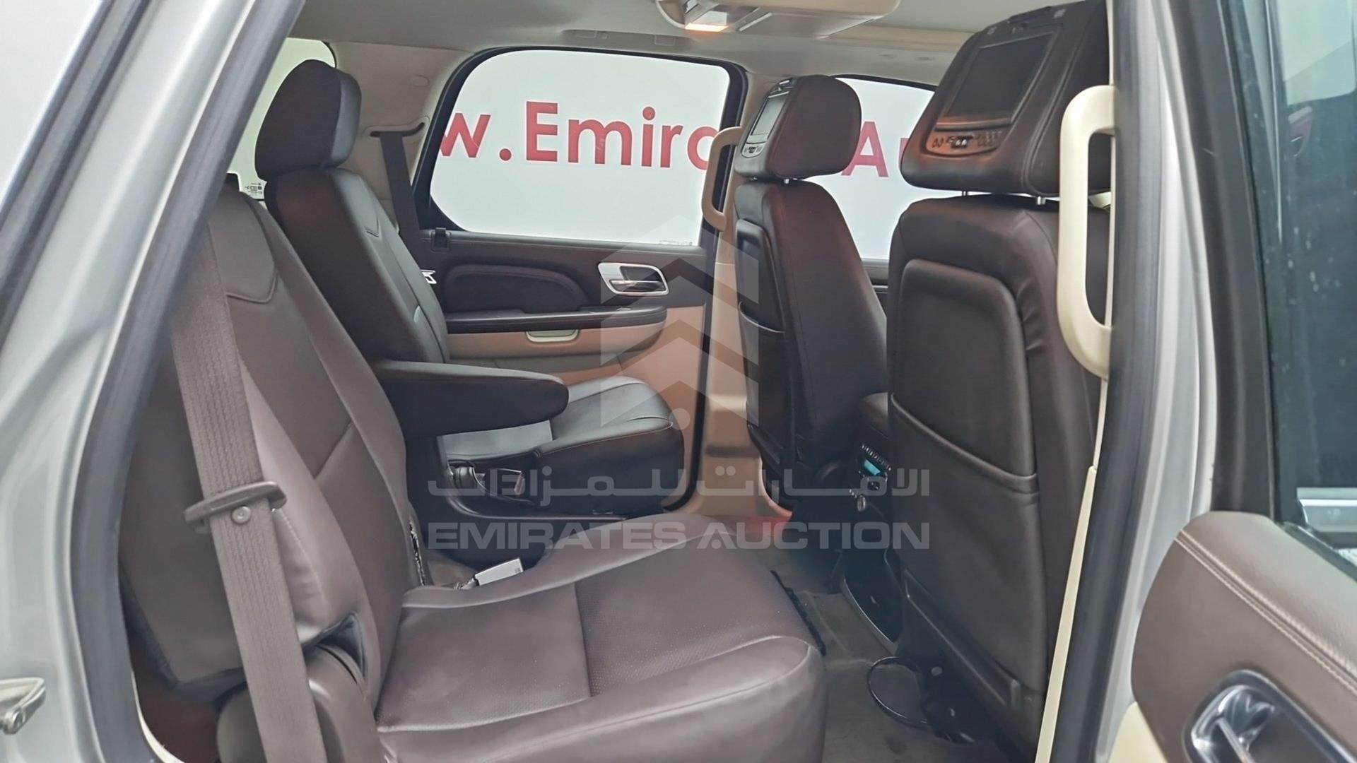2014 CADILLAC ESCALADE VIN: 1GYS47EF0ER112197