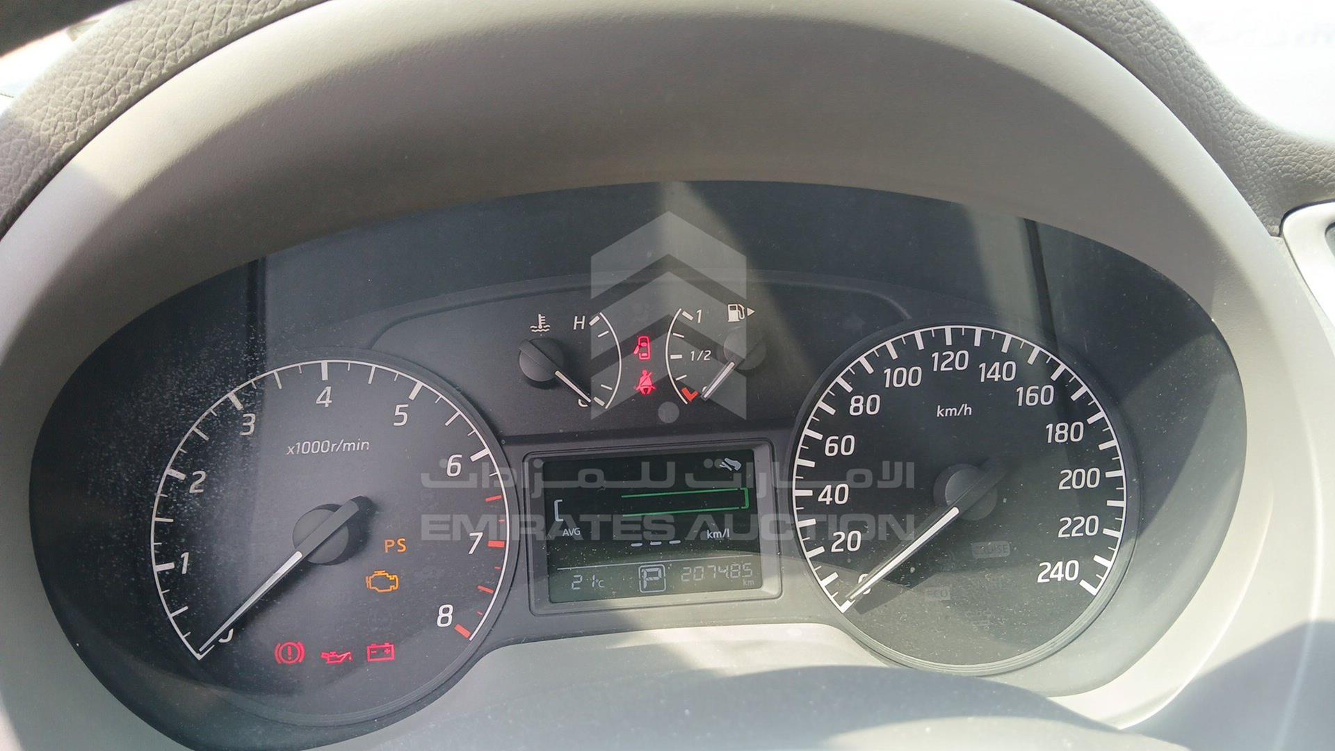 2015 NISSAN TIIDA VIN: MNTBC2C92F6007343
