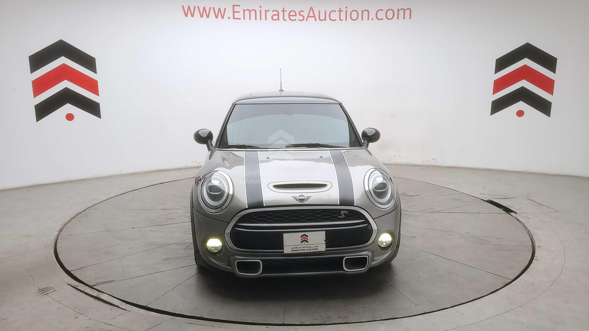 2020 MINI COOPER S VIN: WMWXR5A0XLTR82894