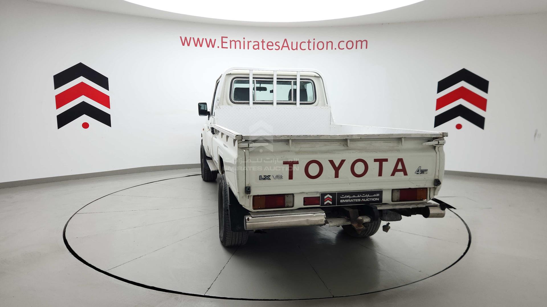 2018 TOYOTA LAND CRUISER VIN: JTFLV73J0J7503183