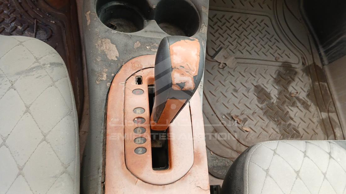 2005 Honda Civic — Gear View — Photo 17