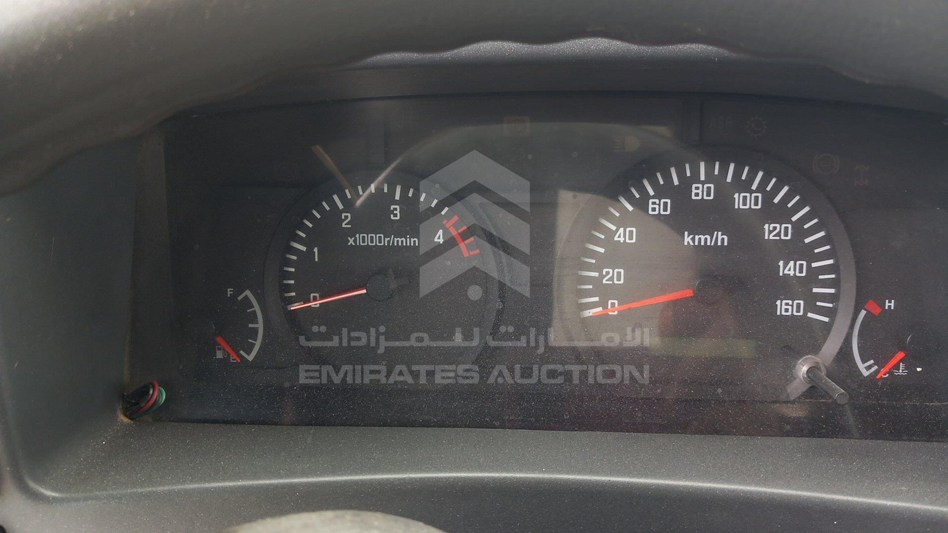 2014 ISUZU NPR VIN: JAMKP33T3E7P19487