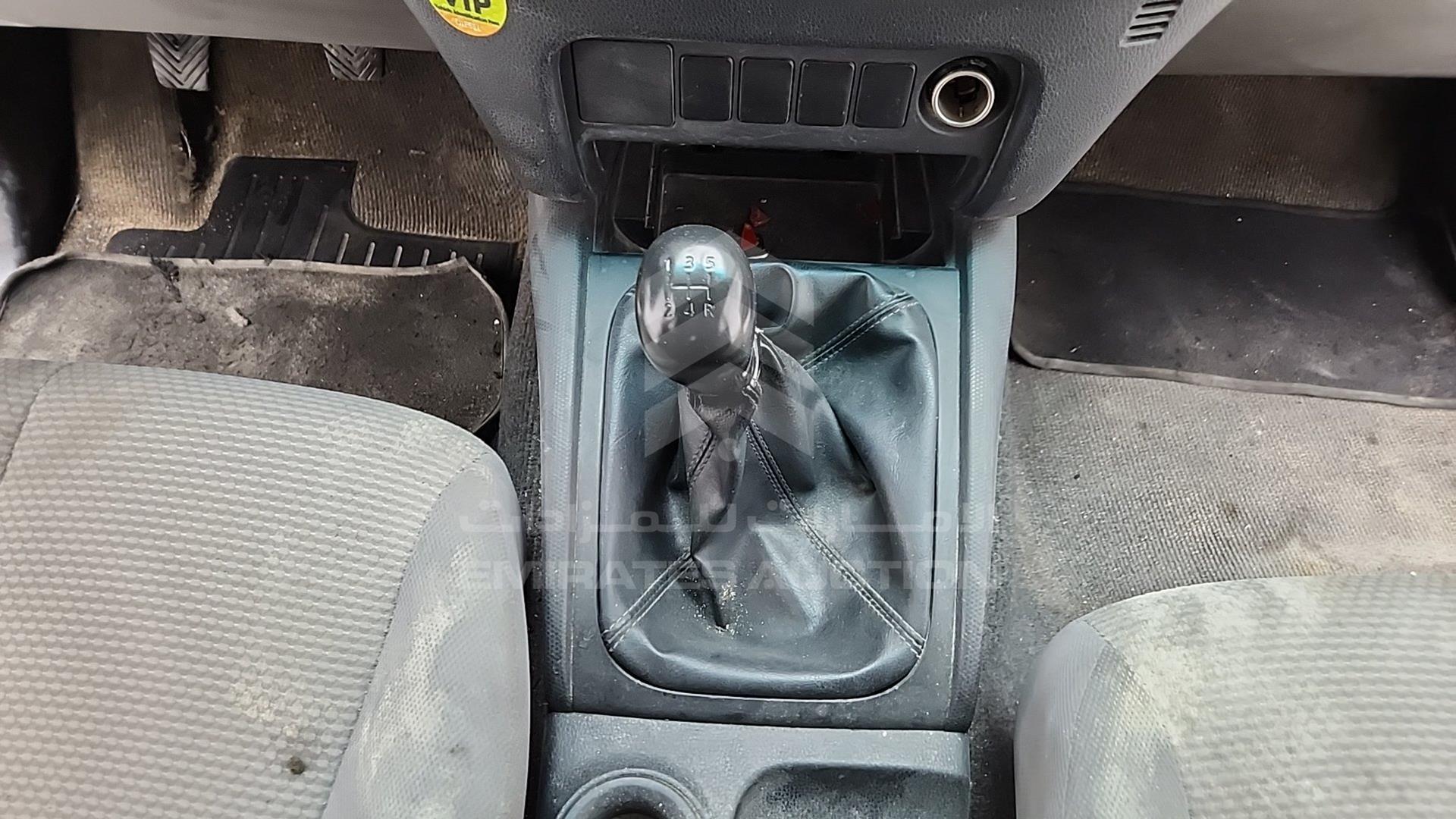 2016 MITSUBISHI L 200 VIN: MMBJNKJ40GH003029