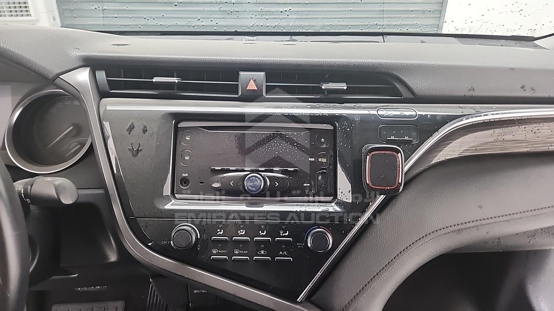 2018 TOYOTA CAMRY VIN: JTNBF9HK2J3009487